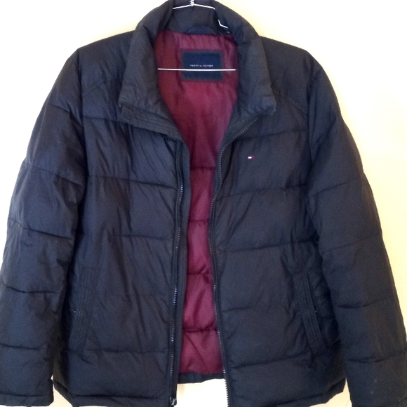 Tommy Hilfiger coat. Brown on the outside with a maroon inner lining. Large- XL - Picture 1 of 2